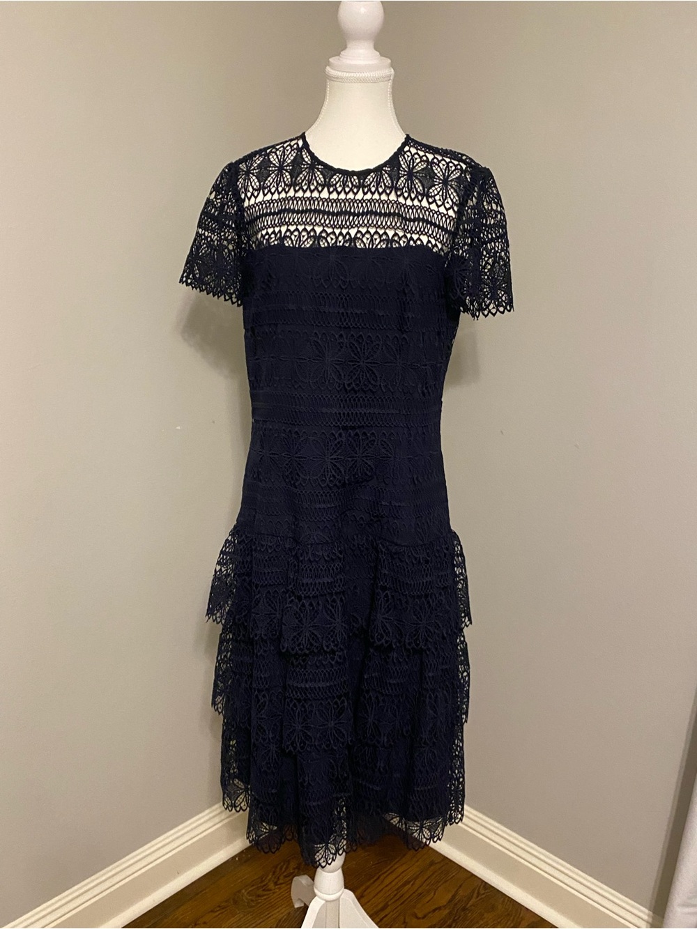 ANTONIO MELANI Navy Lace Tiered Short-Sleeve Midi Dress